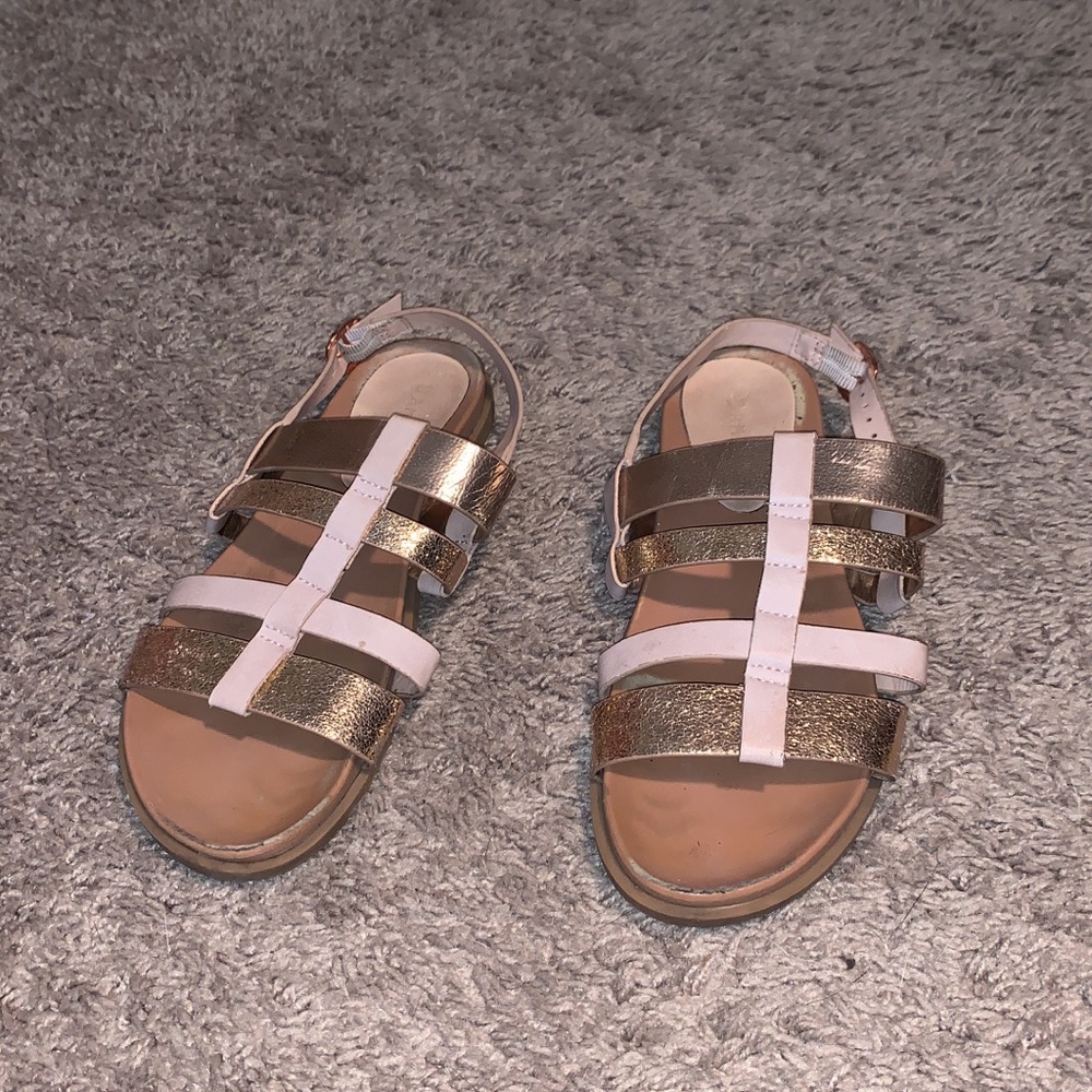 Women’s sandals